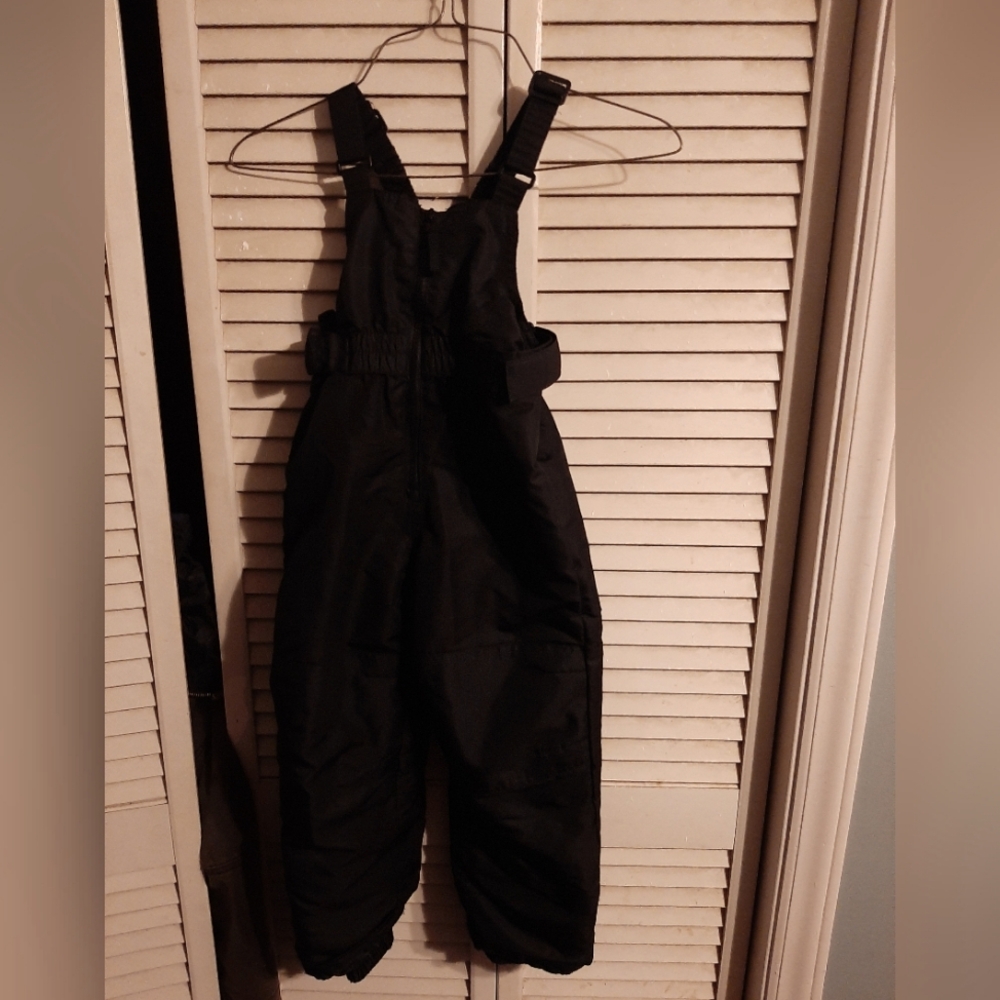 Cat and Jack Snow Bibs size 4T